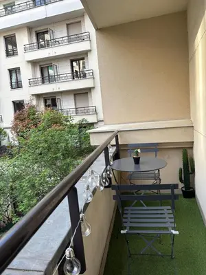 Balcon ou terrasse dans l'établissement Une pièce Issy-les-Moulineaux