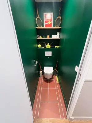Salle de bains dans l'établissement L'élégance à la Parisienne