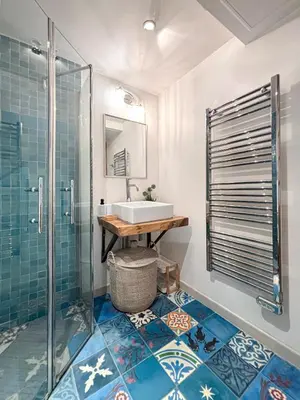 Salle de bains dans l'établissement Studio Cosy Paris Centre République Marais