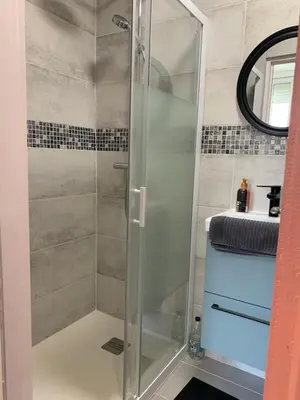 Salle de bains dans l'établissement appartement RDC gauche