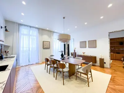 Cuisine ou kitchenette dans l'établissement Urban Flat 197 - Prestige Saint Honore