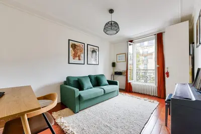 Coin salon dans l'établissement Charming Property with Open Views