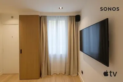 Télévision ou salle de divertissement dans l'établissement Chic Studio Charonne, Haut-Marais