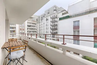 Balcon ou terrasse dans l'établissement Saint Denis Leon Nozal Magnifique Apartment 5P