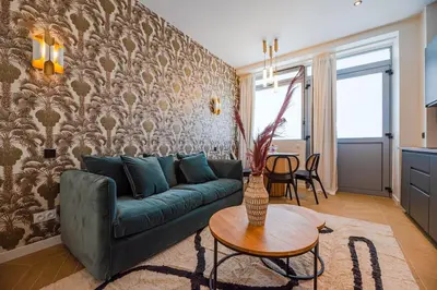 Coin salon dans l'établissement 2Cozy1BR#Exhibition Centre