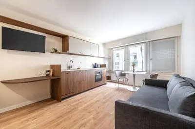 Cuisine ou kitchenette dans l'établissement Studio Cozy Design - Batignolles