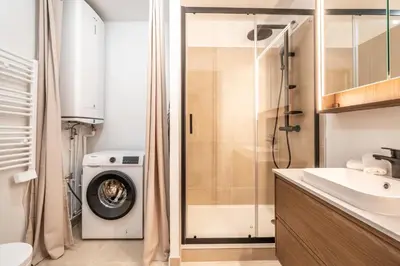 Salle de bains dans l'établissement Studio Cozy Design - Batignolles