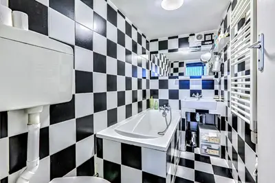 Salle de bains dans l'établissement Atelier Bleu Charmant petit Loft