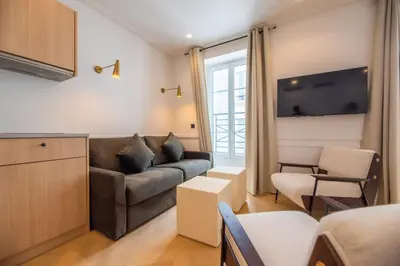 Coin salon dans l'établissement 1 Bedroom Flat - Crémieux, Bastille