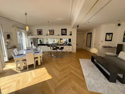 Coin salon dans l'établissement Luxury appartement 165m2 Paris 16 Victor Hugo Etoile AC