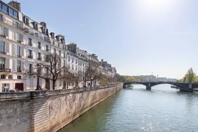 Vue sur la rivière ou le fleuve situé(e) à proximité de l'appartement