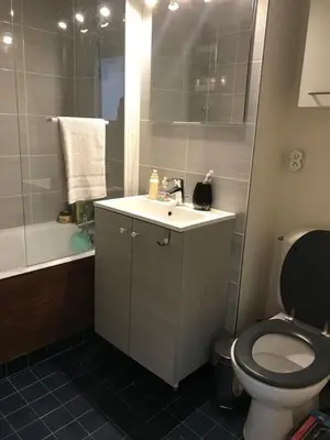 Salle de bains dans l'établissement Grand studio fonctionnel, calme et ensoleillé