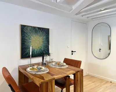 Plan de l'établissement Opera - Premium apartment with lift near Gare de l'Est for 4