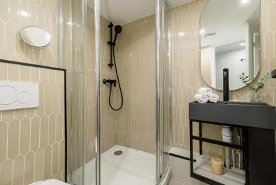 Salle de bains dans l'établissement Furtive - Notre Dame