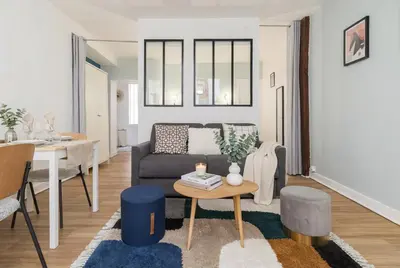 Coin salon dans l'établissement Furtive - Montorgueuil