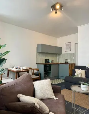 Cuisine ou kitchenette dans l'établissement Cocon convivial a montmartre