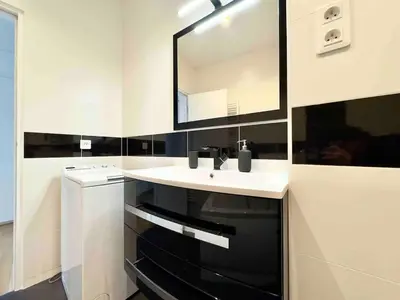 Salle de bains dans l'établissement Spacious 4P Apartment Madeleine Department Stores