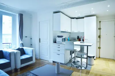 Cuisine ou kitchenette dans l'établissement Superb 38m2 apartment Aux Invalides - Paris