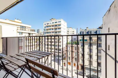 Balcon ou terrasse dans l'établissement GuestReady - Stylish Stay in the Heart of Javel