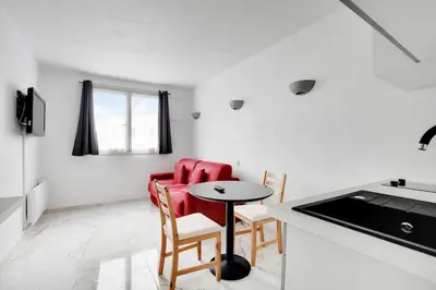 Plan de l'établissement Nice & Quiet Studio - Saint Denis