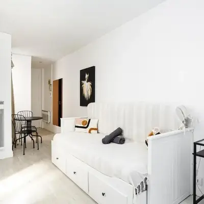 Charming Room Center of Paris