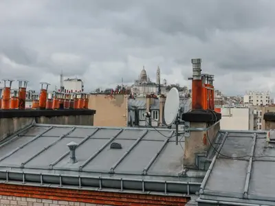 Vue générale sur Paris ou vue de la ville depuis la maison de vacances