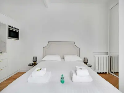 Un ou plusieurs lits dans un hébergement de l'établissement Modern studio 2P - MONTEVIDEO DAUPHINE