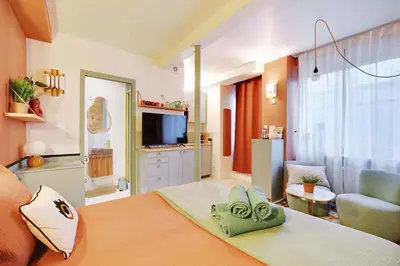 Télévision ou salle de divertissement dans l'établissement Cozy Studio in Saint-Germain-des-Prés - Fully equipped