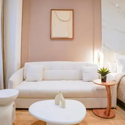 Modern Luxury Apartment Style & Serenity