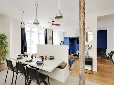Coin salon dans l'établissement Authentic Loft - 2BR 8P - Oberkampf
