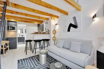 Cuisine ou kitchenette dans l'établissement Duplex Cosy Canal Saint Martin