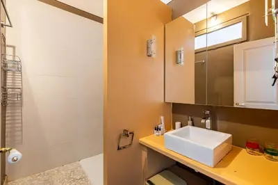Salle de bains dans l'établissement GuestReady - Luxury Living in the Heart of Paris