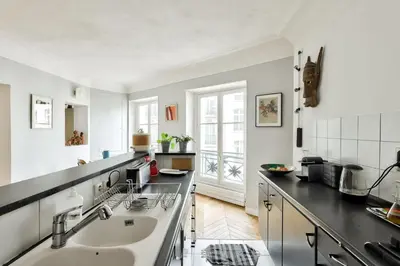 Cuisine ou kitchenette dans l'établissement Chic Retreat, Central Marais