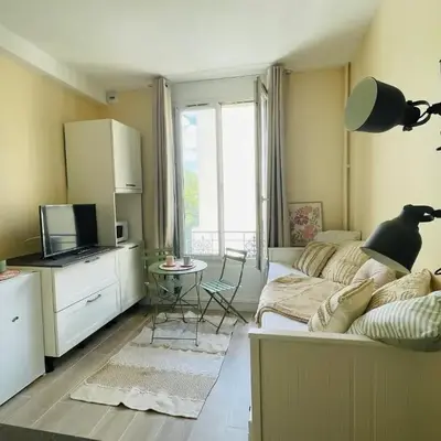 Cozy renovated studio