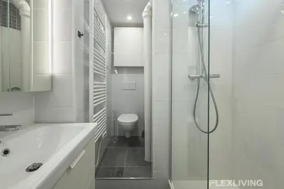 Salle de bains dans l'établissement Dans l'incontournable Montmartre T2 cosy & central