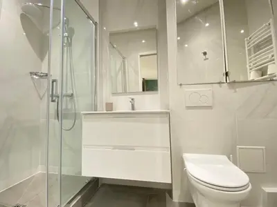 Salle de bains dans l'établissement GuestReady - Cozy green haven in Paris 13