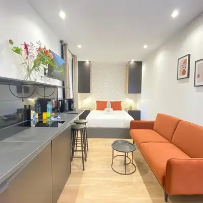 GuestReady - Warm and Stylish Nest in the 13th