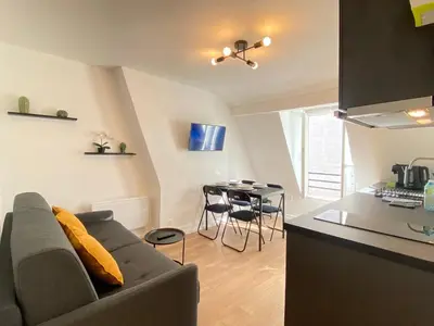 Cuisine ou kitchenette dans l'établissement GuestReady - Cozy nest in Salpêtrière