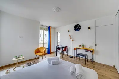 Coin salon dans l'établissement PARIS 5 - Beautiful apartment L000