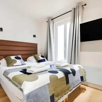 Les Halles - Grands Boulevards Renovated 3BR - 8P
