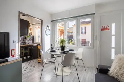 Cuisine ou kitchenette dans l'établissement Appartement de charme, Maison des examens, Paris ligne 14