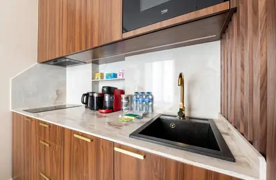 Cuisine ou kitchenette dans l'établissement Mid term l Luxury and Cozy