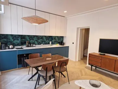 Télévision ou salle de divertissement dans l'établissement Marais - Fancy one-bedroom decorated with taste