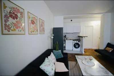 Cuisine ou kitchenette dans l'établissement Nid Asnières escapade cosy aux portes de Paris