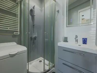 Salle de bains dans l'établissement Charming studio - 2P- Parc Monceau