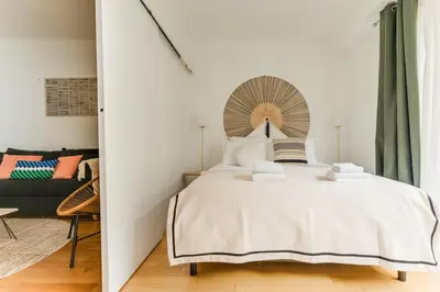 Un ou plusieurs lits dans un hébergement de l'établissement Trocadero 1Bedroom 4 people