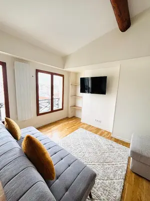 Télévision ou salle de divertissement dans l'établissement Sentier Marais Bonne Nouvelle