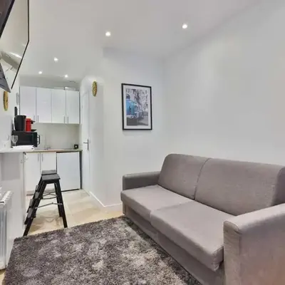 Close to Marais l 20min from Louvre by transport