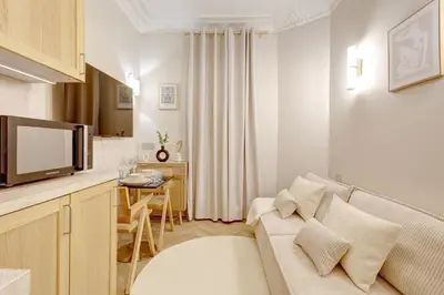 Cuisine ou kitchenette dans l'établissement Studio luxueux a Paris with AC a proximite du Marais