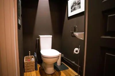 Salle de bains dans l'établissement L'Aneto - Charme Balcon Home-cinema